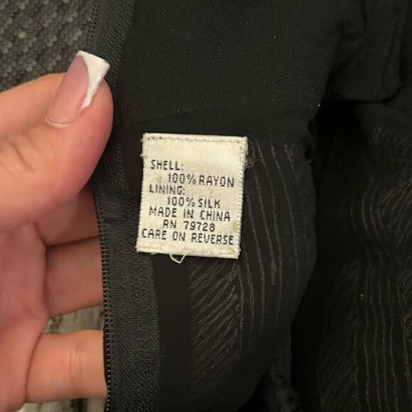 Bob Mackie Vintage Heavily Beaded & Sequin Black & Silver Stunning Dramatic Gown - Picture 15 of 16